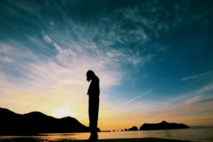 佇む女性の起死回生